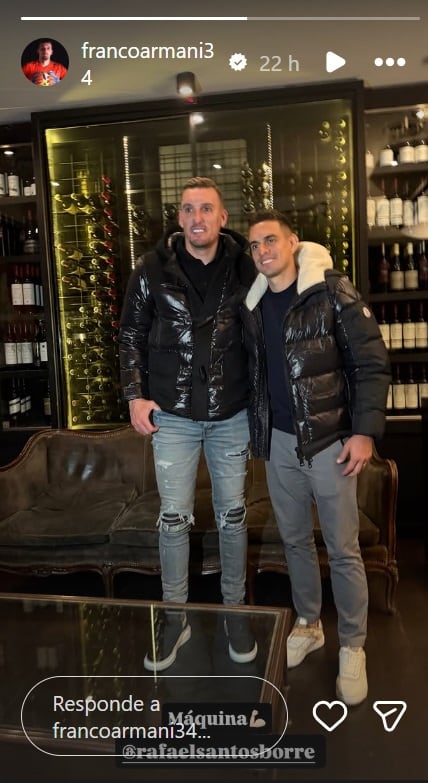 Santos Borré con Franco Armani