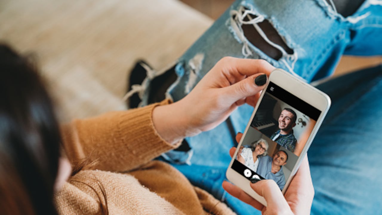 El funcionamiento de un celular suele ir guiado por el manual de instrucciones.