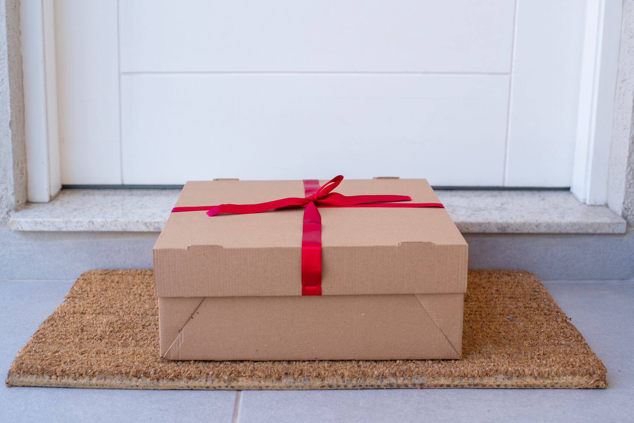 Códigos QR y números falsos acompañan los supuestos regalos para vaciar cuentas bancarias.