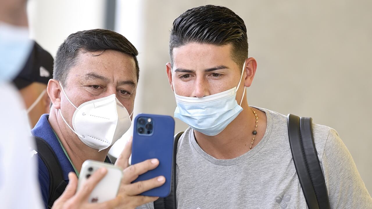 James aún no ha confirmado su renovación con Olympiacos