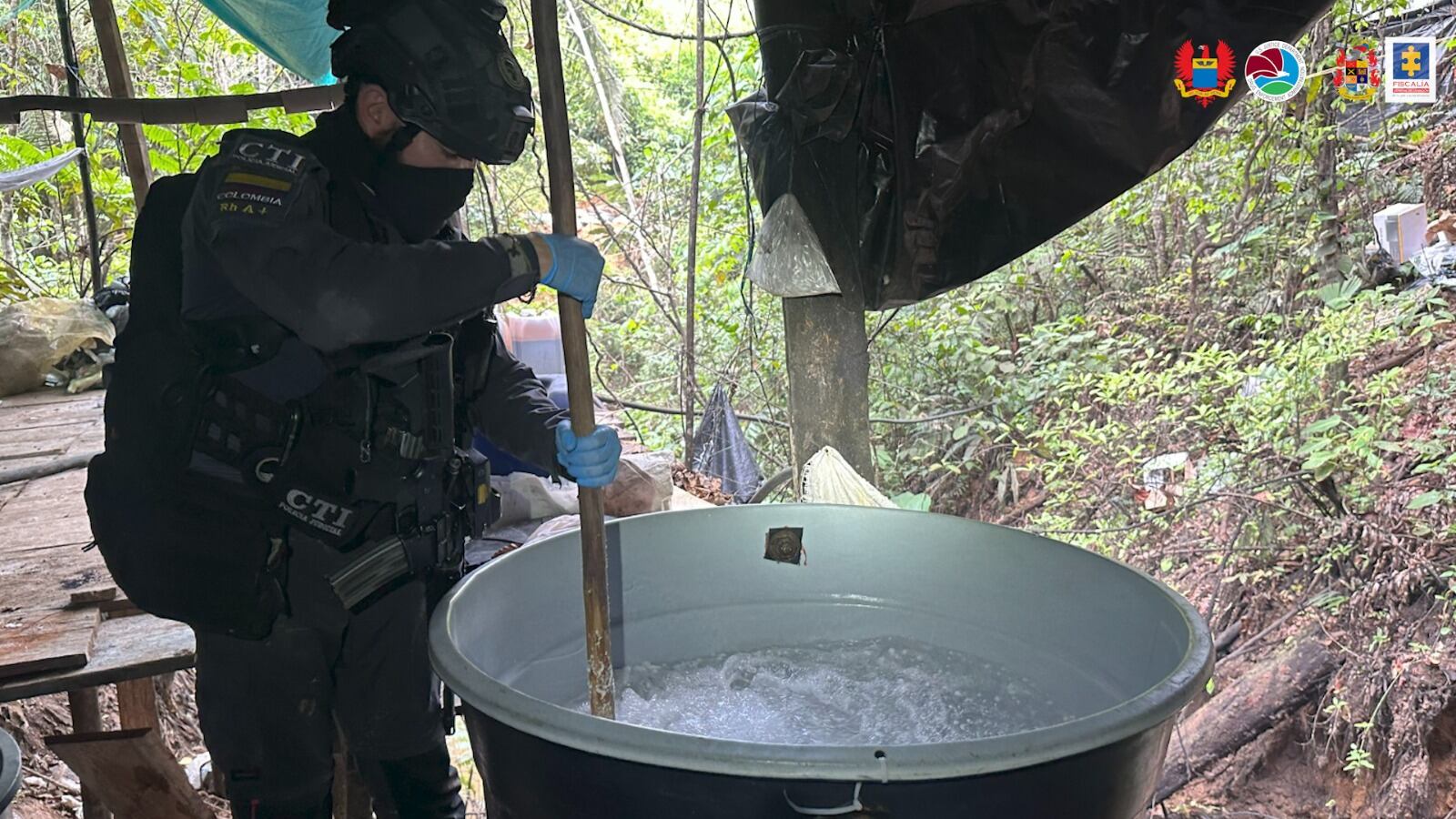 Descubren magalaboratorio para el procesameinto de cocaína; más de cuatro toneladas estaban embaladas y listas para ser enviadas a EE. UU.