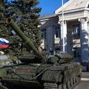 Los tanques rusos han amenazado en los últimos días la estabilidad de Ucrania, un país que se sumerge en una guerra civil en la cual han muerto más de 4.000 personas.