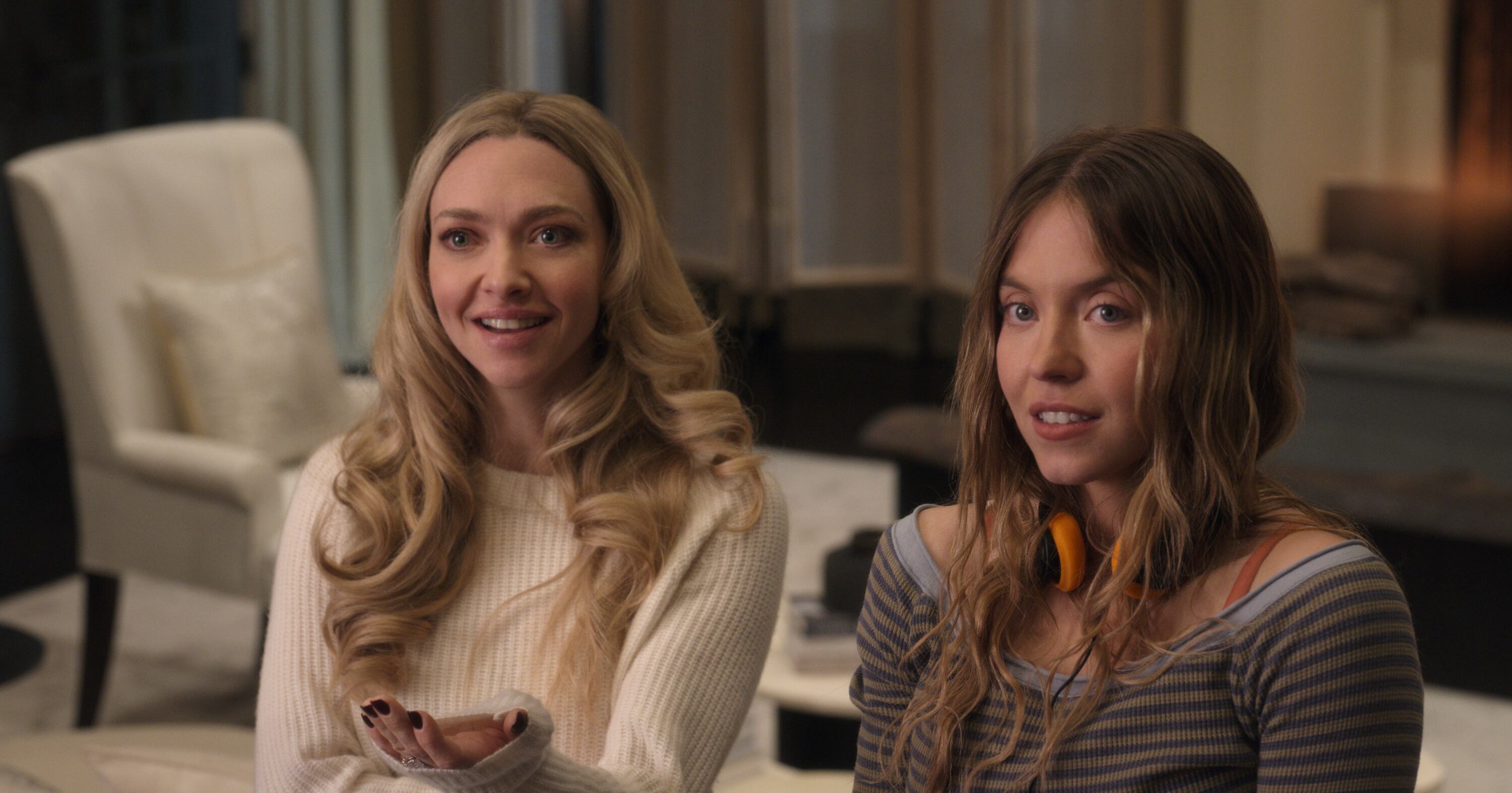 Amanda Seyfried es Nina Winchester y Sydney Sweeney es Millie Calloway en 'The Housemaid.' Foto: cortesía Lionsgate