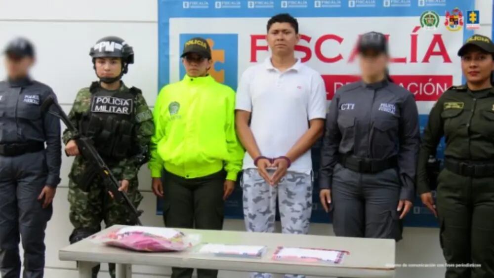 El hombre se declaró inocente de cometer el crimen.