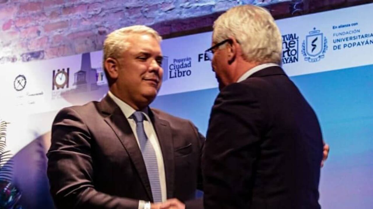 El presidente Iván Duque y Juan Carlos López, alcalde de Popayán