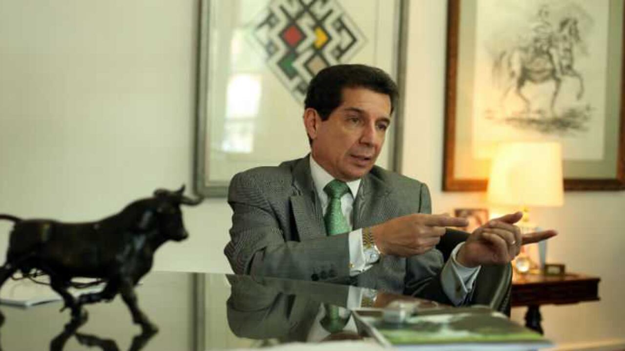 José Félix Lafaurie dice que existe una “persecución” del Gobierno contra el gremio.