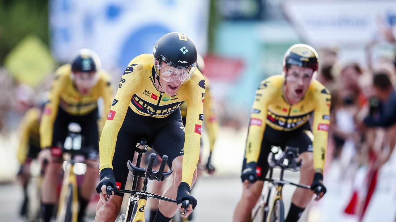 Jumbo-Visma dio un contundente golpe a su favoritismo en la 1era etapa de la Vuelta a España.