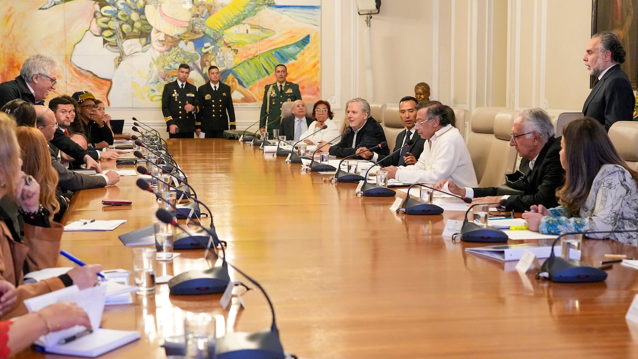 Foto correspondiente al consejo de ministros del 11 de junio de 2025, en Bogotá. En la imagen, el presidente Gustavo Petro con su gabinete.