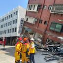 Al primer terremoto le han seguido más de una decena de réplicas --la mayor de 6,5 grados--, todas ocurridas en el condado de Hualian y sus alrededores, en el este. (National Fire Agency via AP)