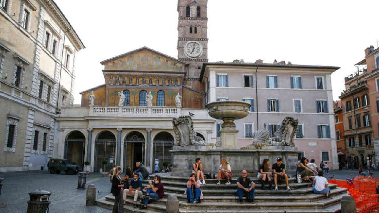 Airbnb, plataforma digital especializada en alojamientos turísticos en todo el mundo, presentó esta semana una curiosa oferta laboral.