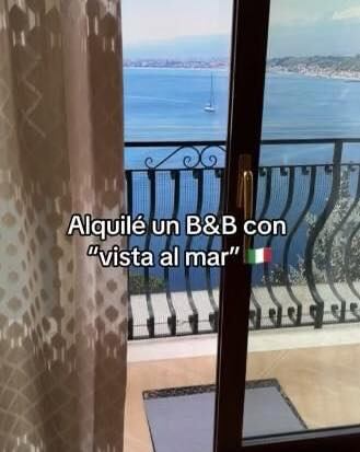 La mujer quiso rentar el apartamento por su vista