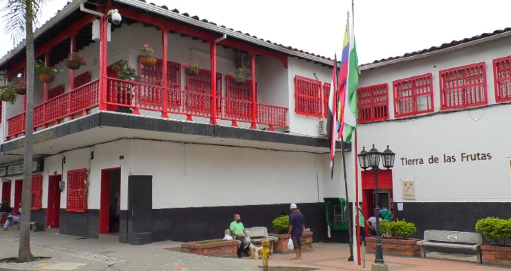 Fachada de la administración municipal de Sopetrán, Antioquia.