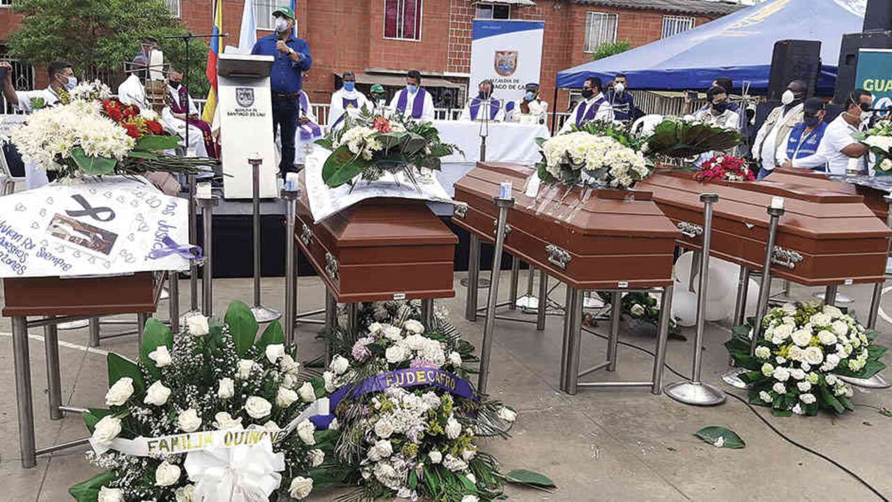 Las víctimas integraban una academia de baile urbano y practicaban fútbol en una escuela del barrio.