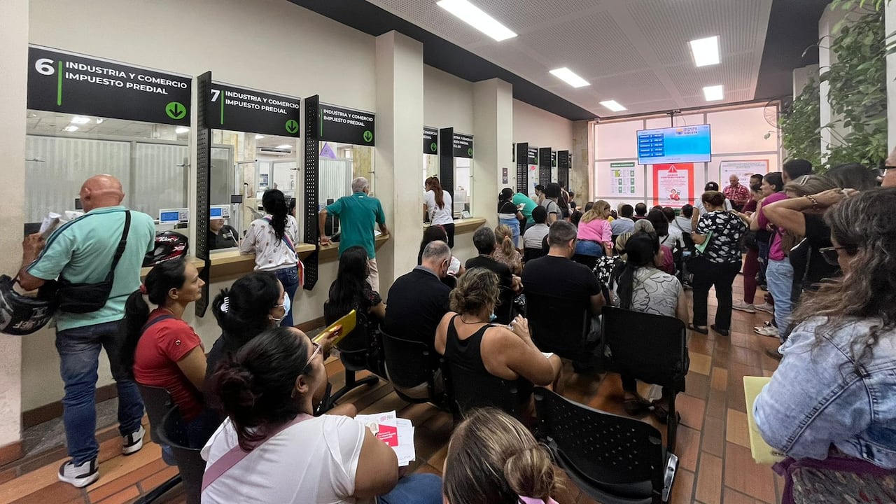 Se atiende en horario de oficina.