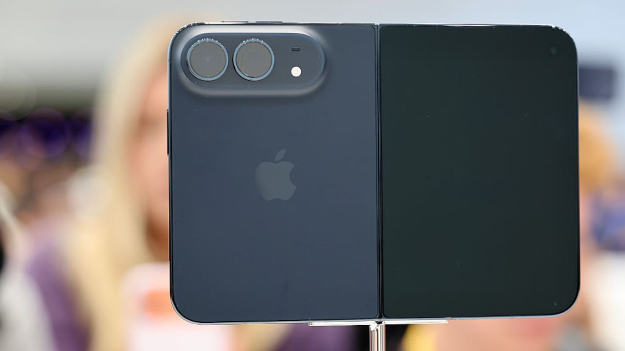 Nuevos detalles del iPhone Duo aparecieron tras un análisis del software de Apple.