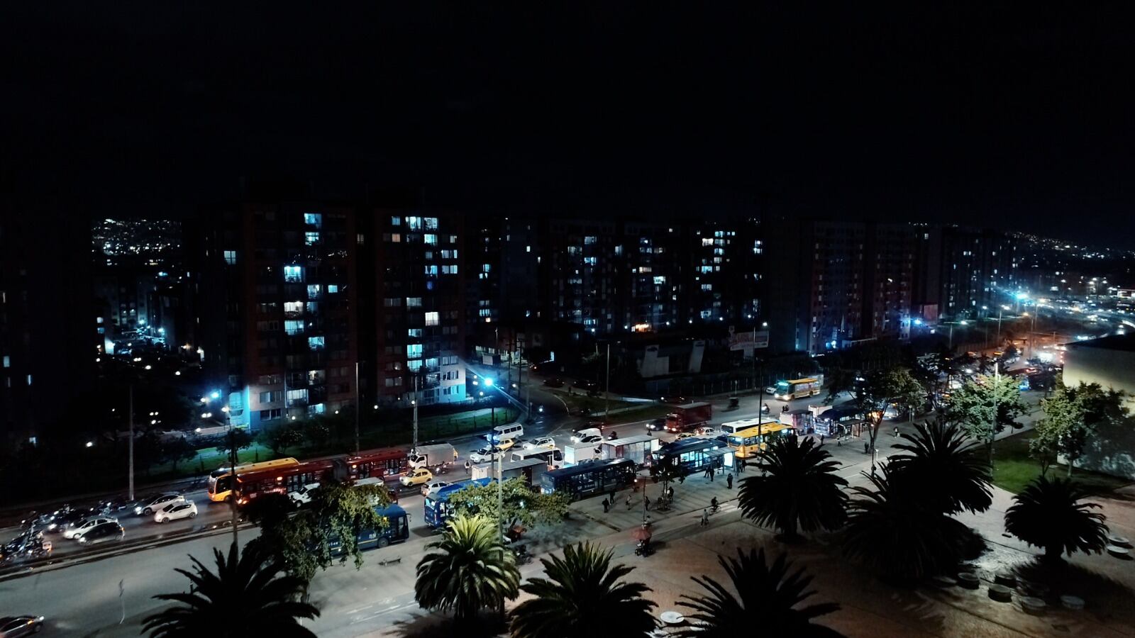 Los conductores, peatones y ciclistas disfrutan ahora de vías, andenes y
ciclorrutas con mejor visibilidad y mayor seguridad.