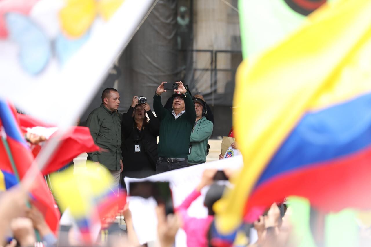 Marchas 1 de Mayo Día del Trabajo, Presidente Gustavo Petro en las calles en la Plaza de Bolívar