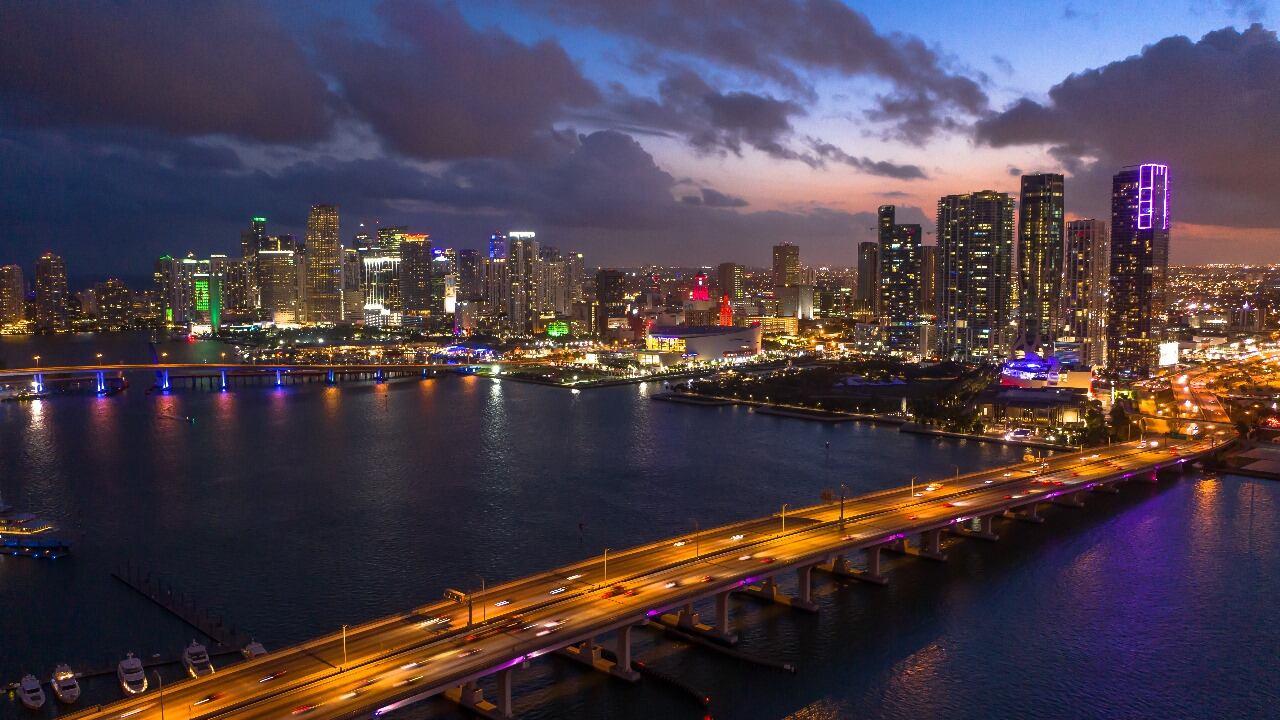 Miami, Orlando y Panamá se posicionan como foco de inversiones seguras para los colombianos.