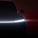 El nuevo Tesla Model YL llega como una versión más amplia del Model Y, con capacidad para seis pasajeros, mayor autonomía y tecnología enfocada en comodidad y rendimiento.