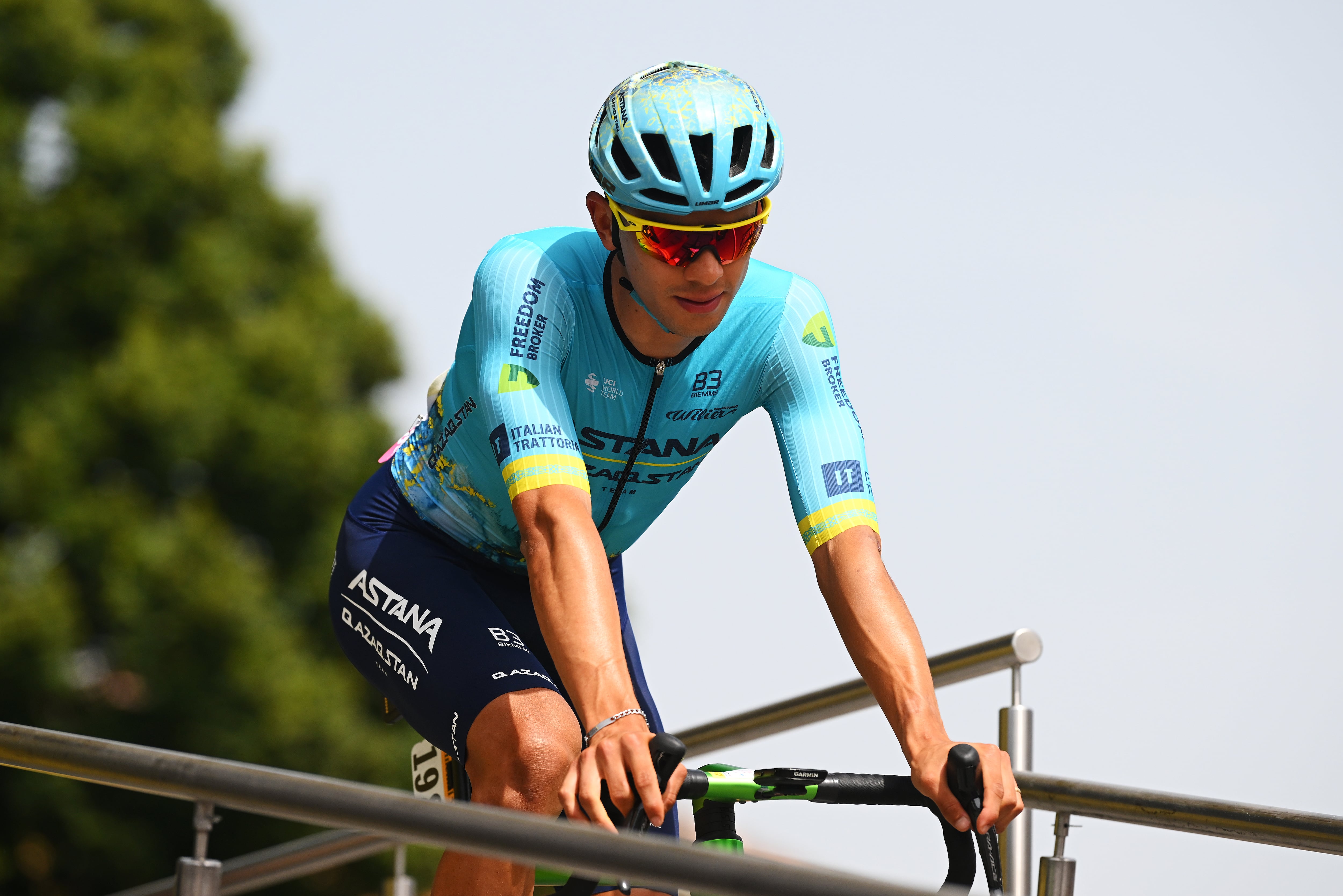 Harold Tejada es la carta de Colombia para la montaña en la París-Niza 2025