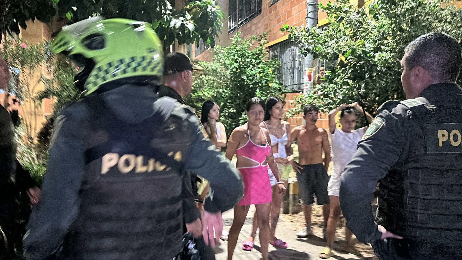 La comunidad intentó evitar la captura de un delincuente.