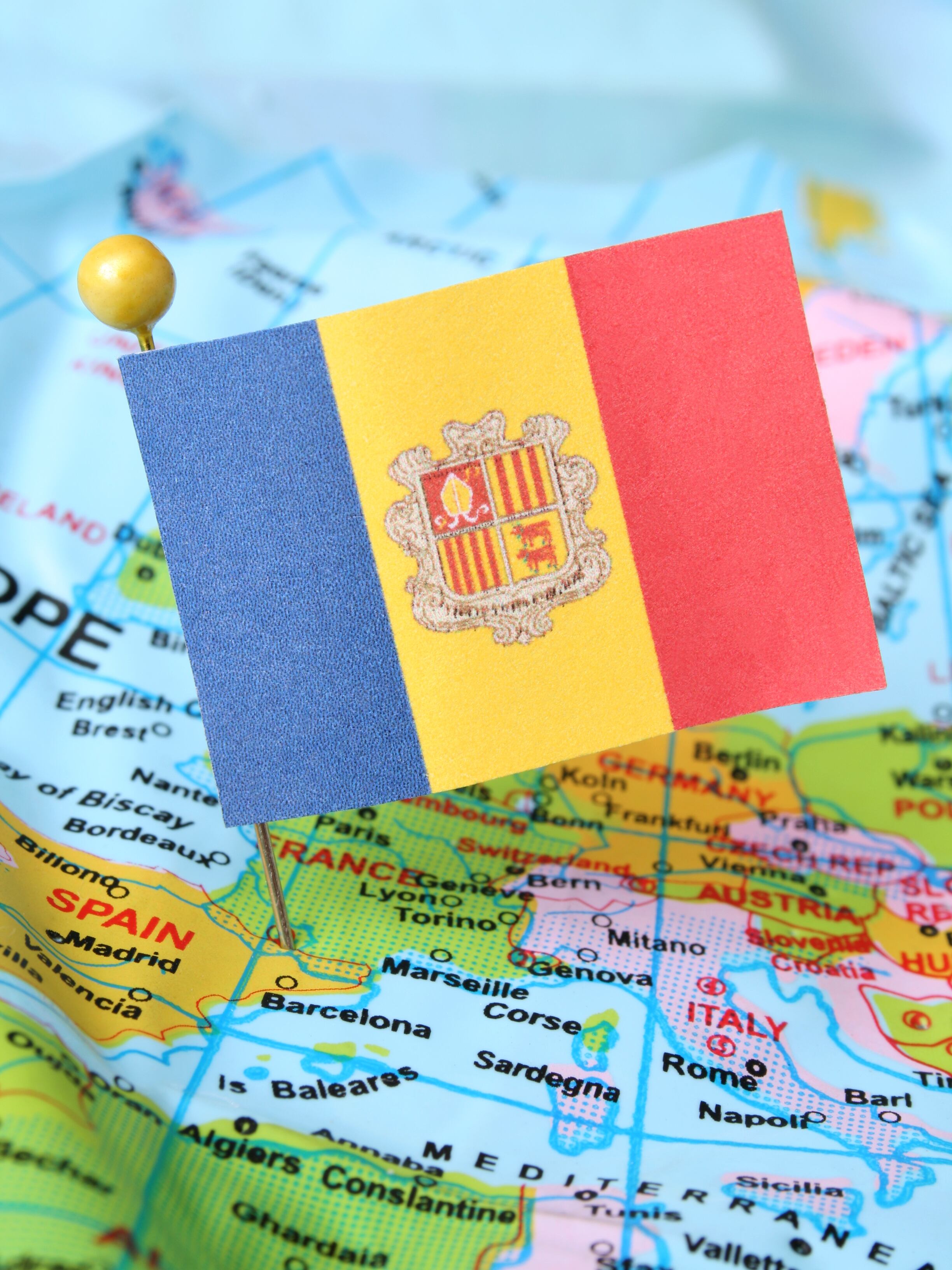 Andorra no es miembro de la Unión Europea, por lo que las medidas de ingreso al país son más sencillas.