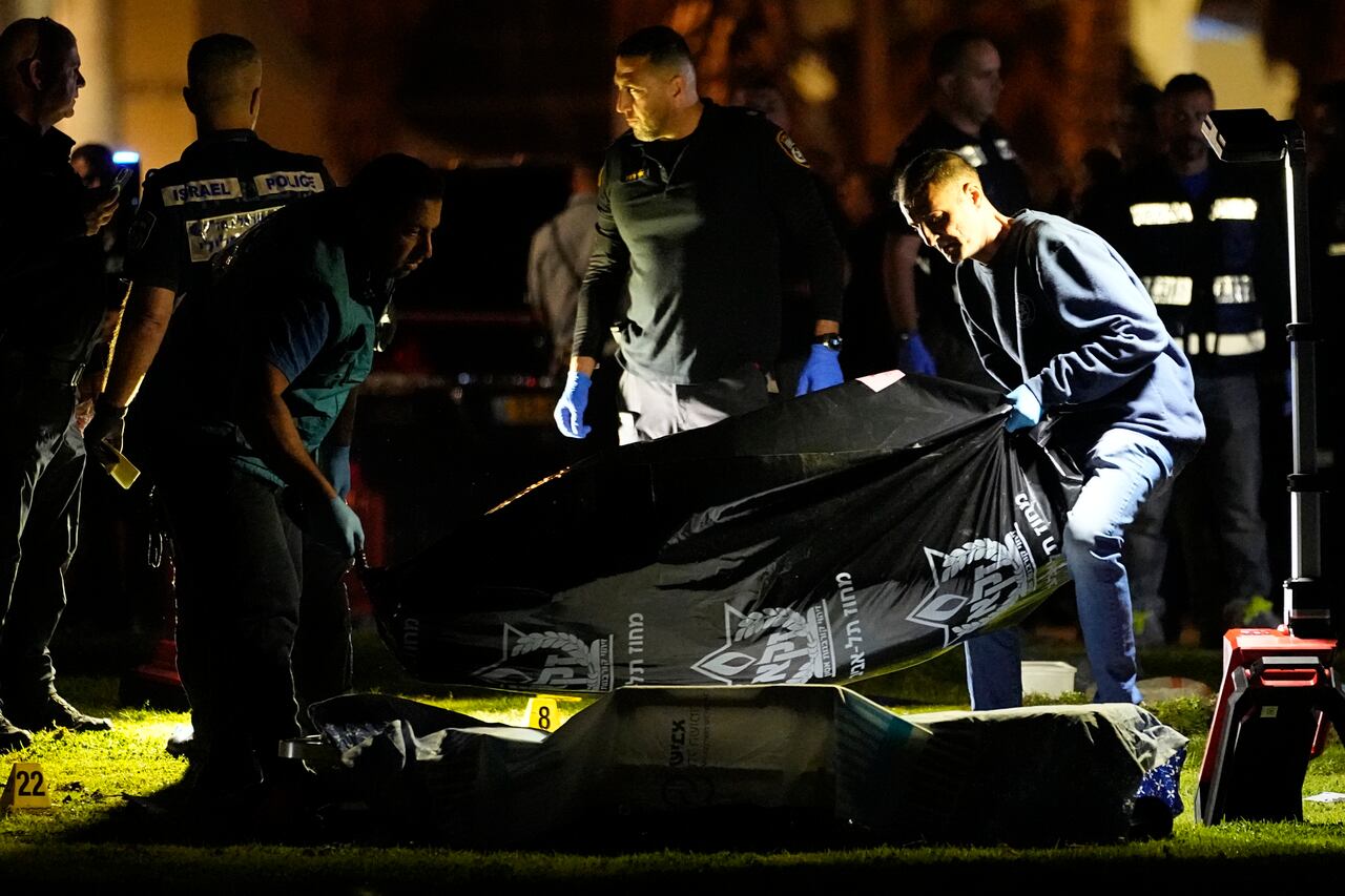 El atentado se produjo durante la noche del sabat, durante la semana de las Pascuas judías.