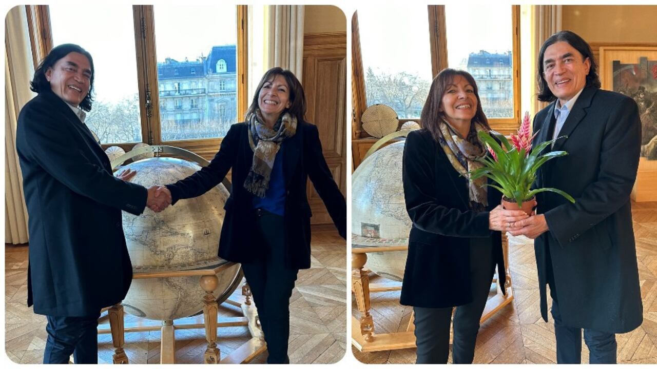 El exsenador Gustavo Bolívar y la alcaldesa de París, Anne Hidalgo.