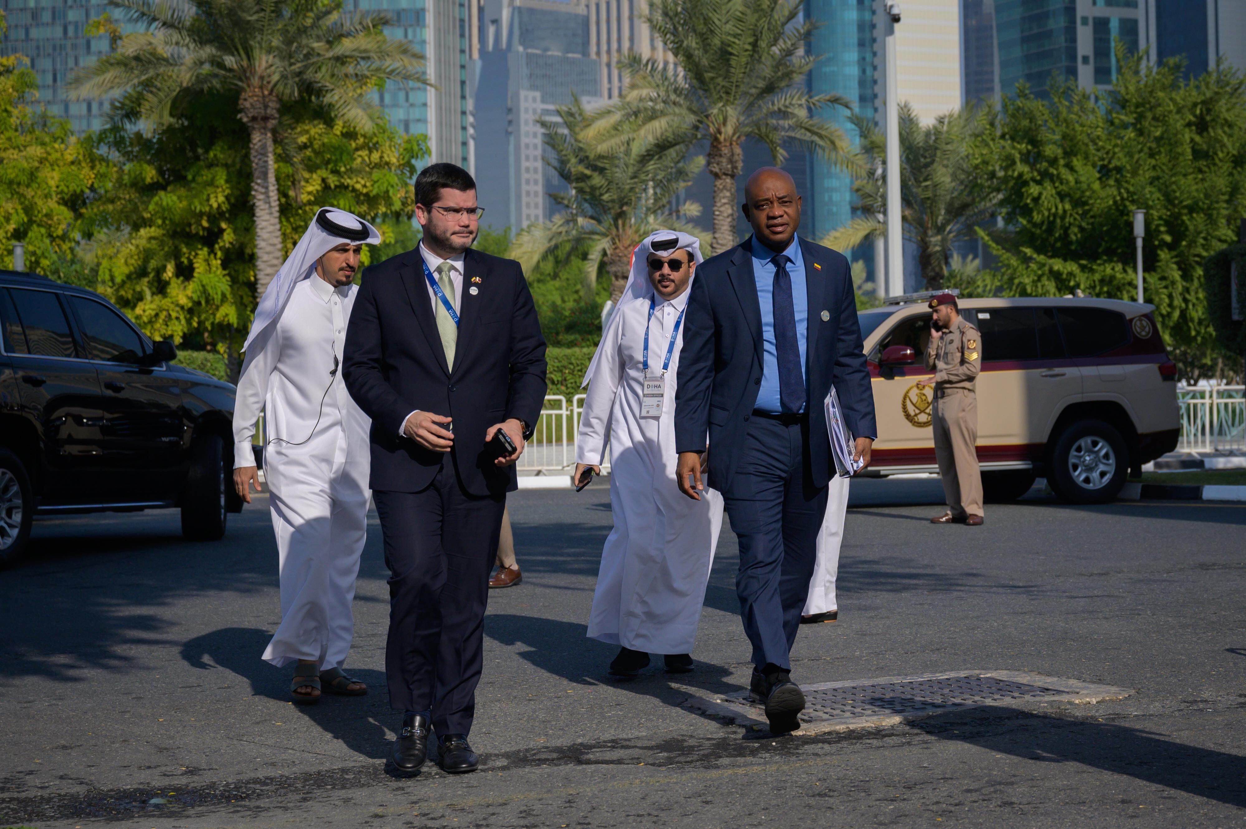 El canciller Luis Gilberto Murillo estuvo en Doha, Catar.