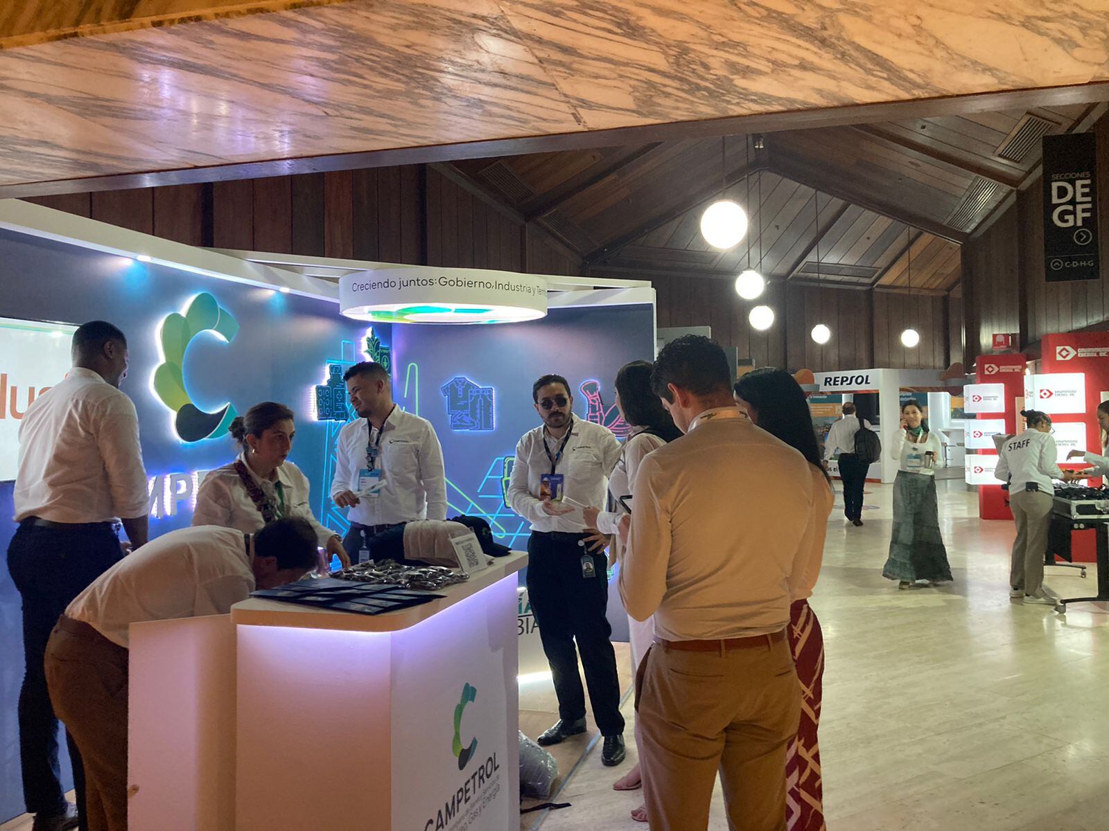 Cumbre de Petróleo, Gas y Energía