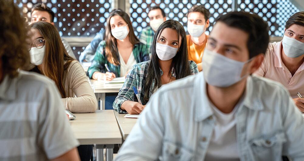 Los estudiantes están experimentando cambios profundos en el estilo de enseñanza habitual. Lo ideal parece ser combinar lo mejor de lo remoto con lo presencial.