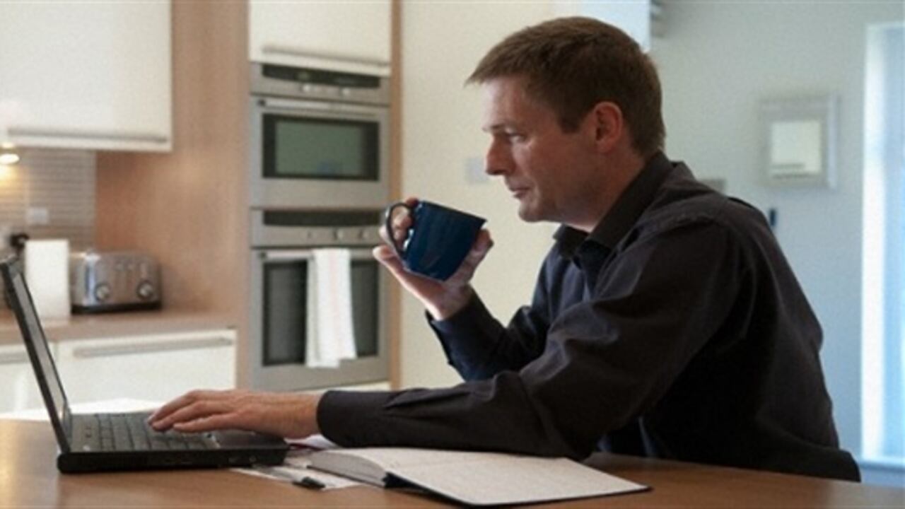 Los libros digitales se enfrentan a la piratería a los contenidos gratis en internet.