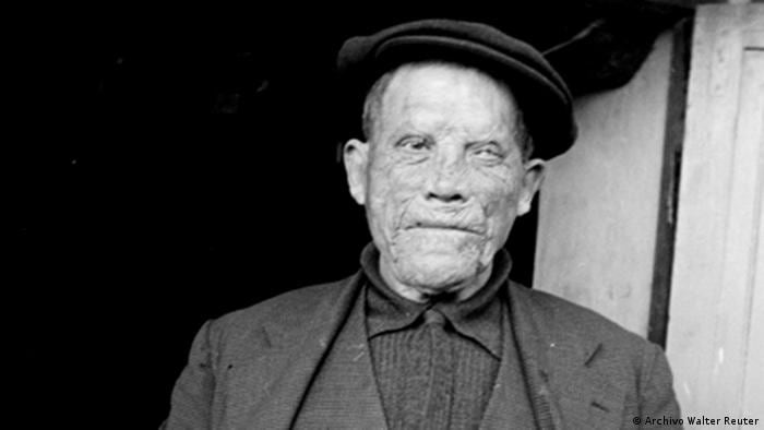 WALTER REUTER: IMÁGENES INÉDITAS DE LA GUERRA CIVIL
Reportaje de un hospital de leprosos
Retrato de un leproso. Sanatorio de Fontilles, Alicante, otoño de 1937. Foto Walter Reuter©. Fondo Guillermo Fernández Zúñiga.
