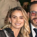 Abelardo De La Espriella junto Ana Lucía Pineda en la pasarela inaugural de Manuela Álvarez en Colombiamoda 2026.
