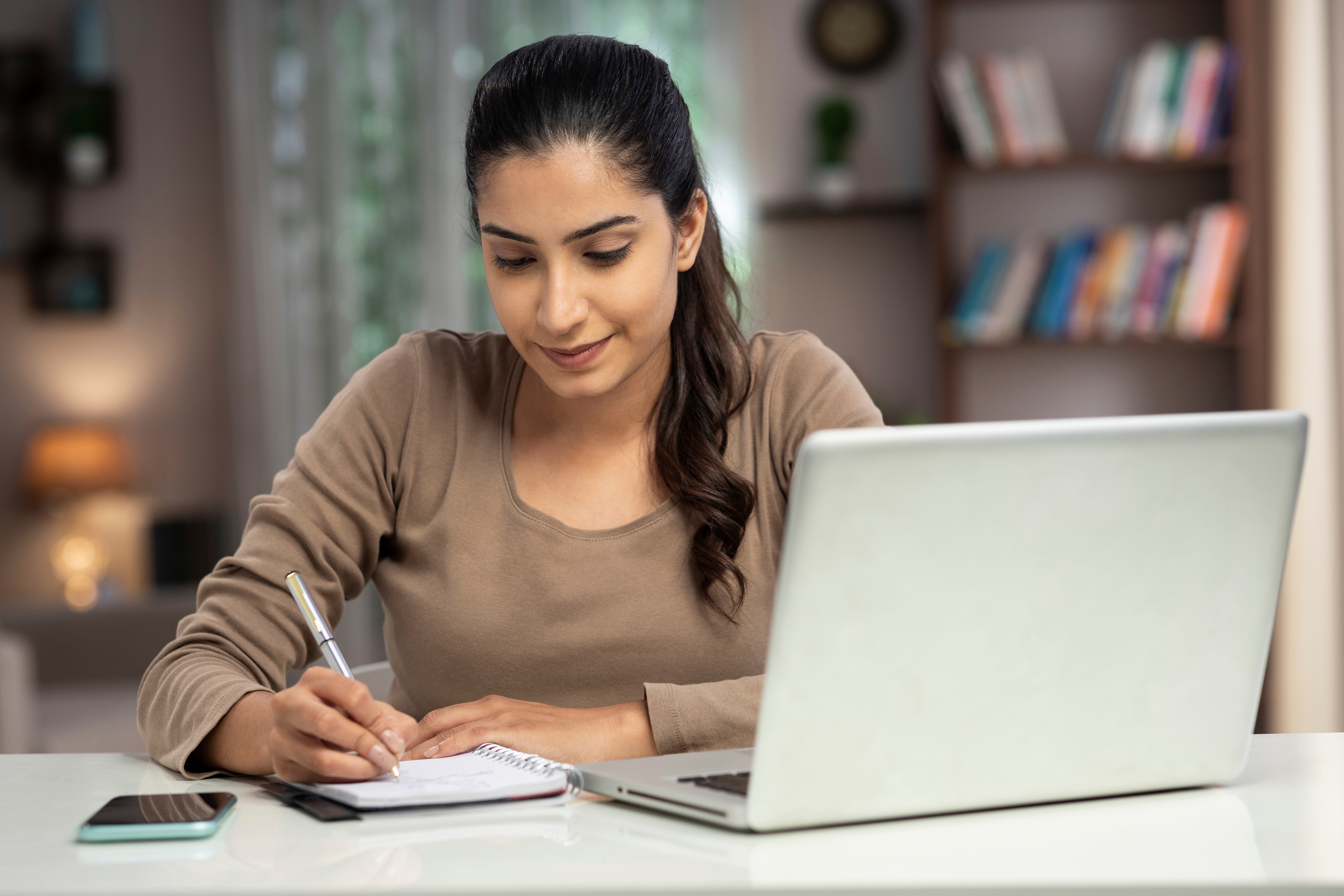 Estas profesiones podrían tener menos oportunidades por la automatización, digitalización y cambios en el mercado.