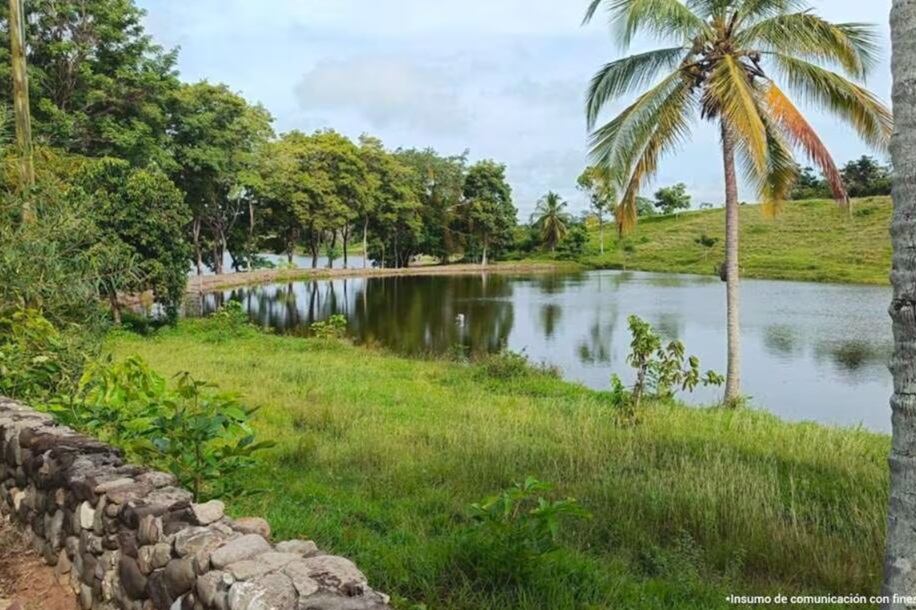 Esta finca pertenecería al narcotraficante conocido como 'Memo Fantasma'.