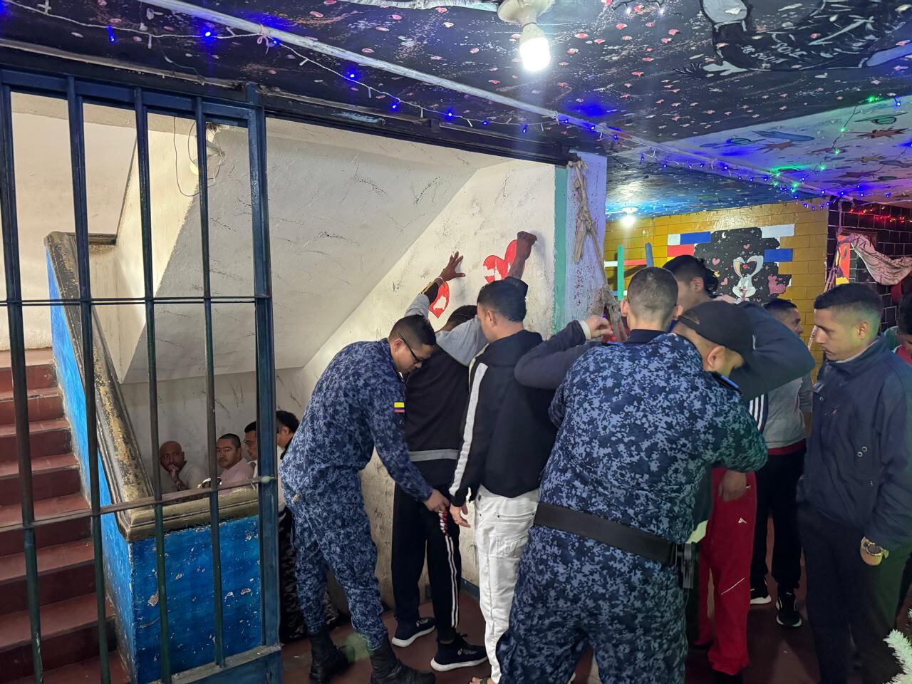 El Inpec adelantó mega operativo en todas las cárceles del país.