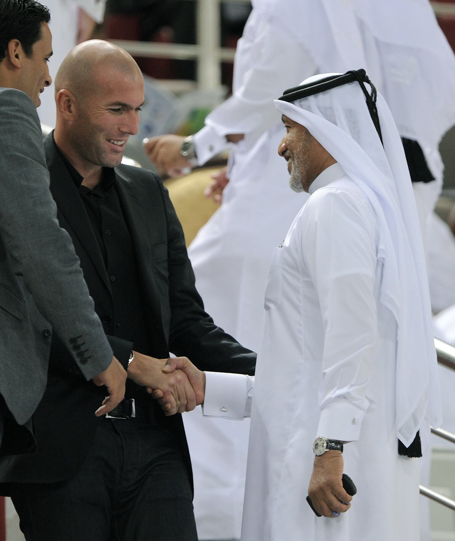Zinedine Zidane y Bin Hammam, cuando era presidente de la Confederación Asiática de Fútbol.