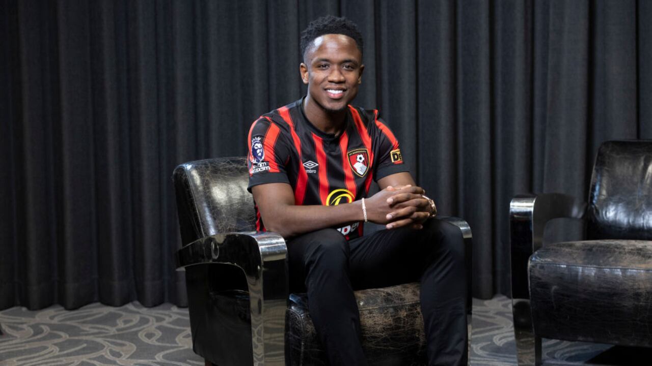 El extremo pasará a jugar con el Bournemouth en la actual temporada