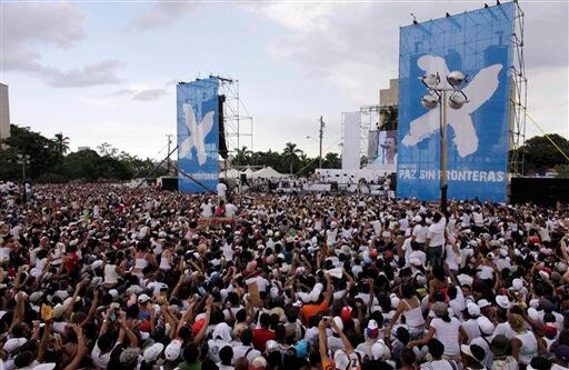 El mensaje de los artistas que participaron en el concierto era uno solo: pedir por la libertad y la paz en todo el mundo sin importar cuáles son los pensamientos políticos de cada quién. 