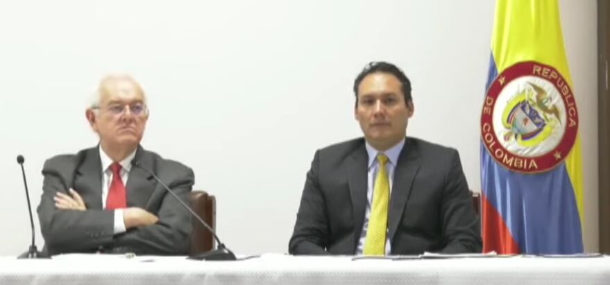 Rueda de prensa Ministro de Hacienda