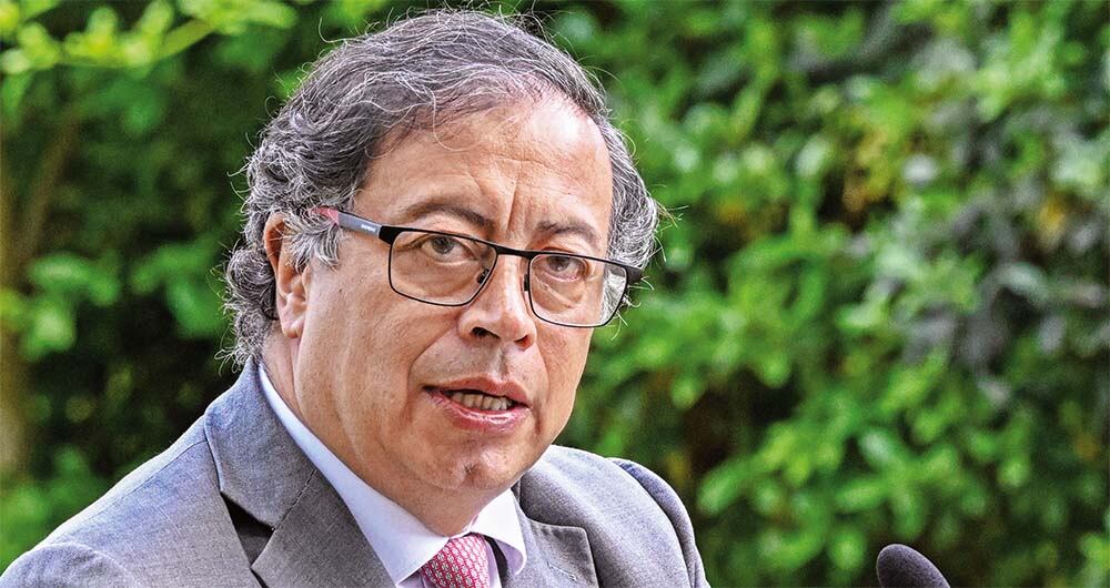 Feministas contra Petro_3