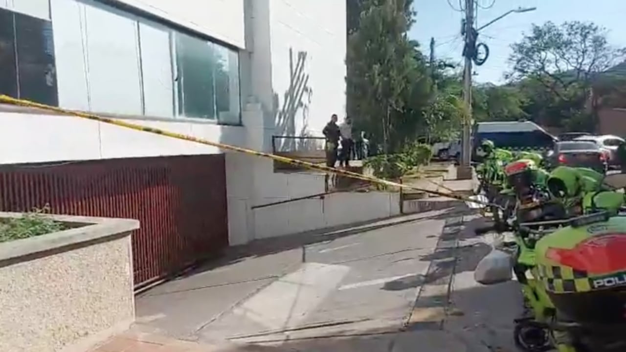 Dentro de este parqueadero del centro comercial ocurrieron los hechos