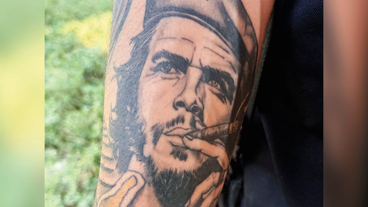 “El ELN dice que somos un factor paramilitar y hay que aniquilarnos”, aseguró la cabeza del frente 33 de las Farc, quien también afirmó que no le gustan las armas.