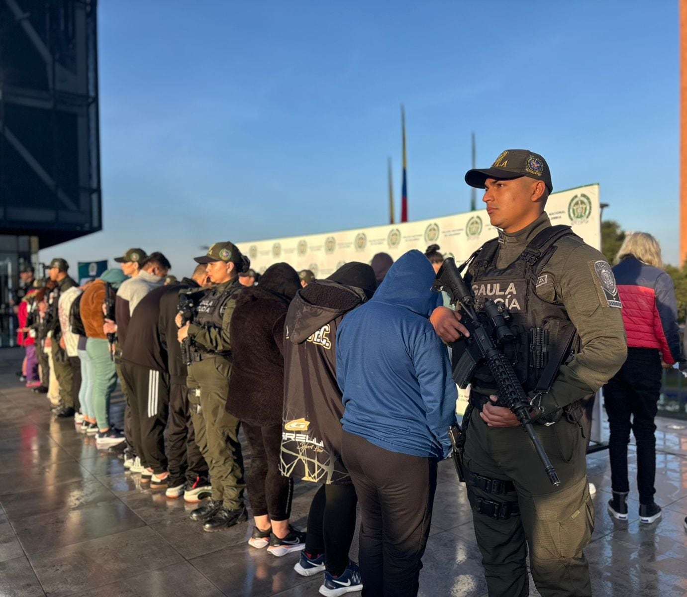 El Gaula de Bogotá desarticuló la red criminal de extorsión carcelaria más grande del país.