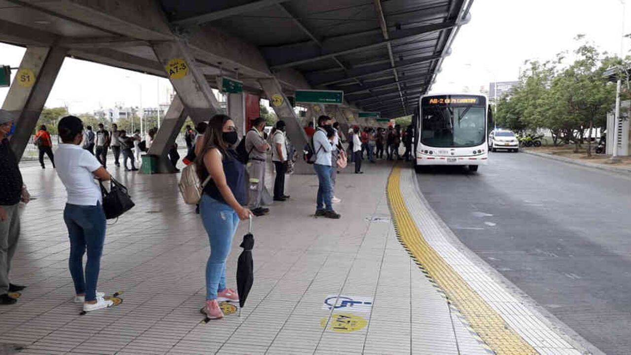 Imagen de la estación Joe Arroyo del sistema de transporte masivo de Barranquilla.