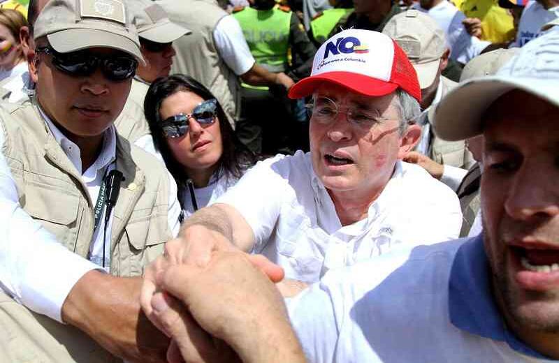El cariño de los antioqueños frente al senador Álvaro Uribe fue visible durante la jornada de manifestación. Foto: Pablo Andrés Monsalve / SEMANA