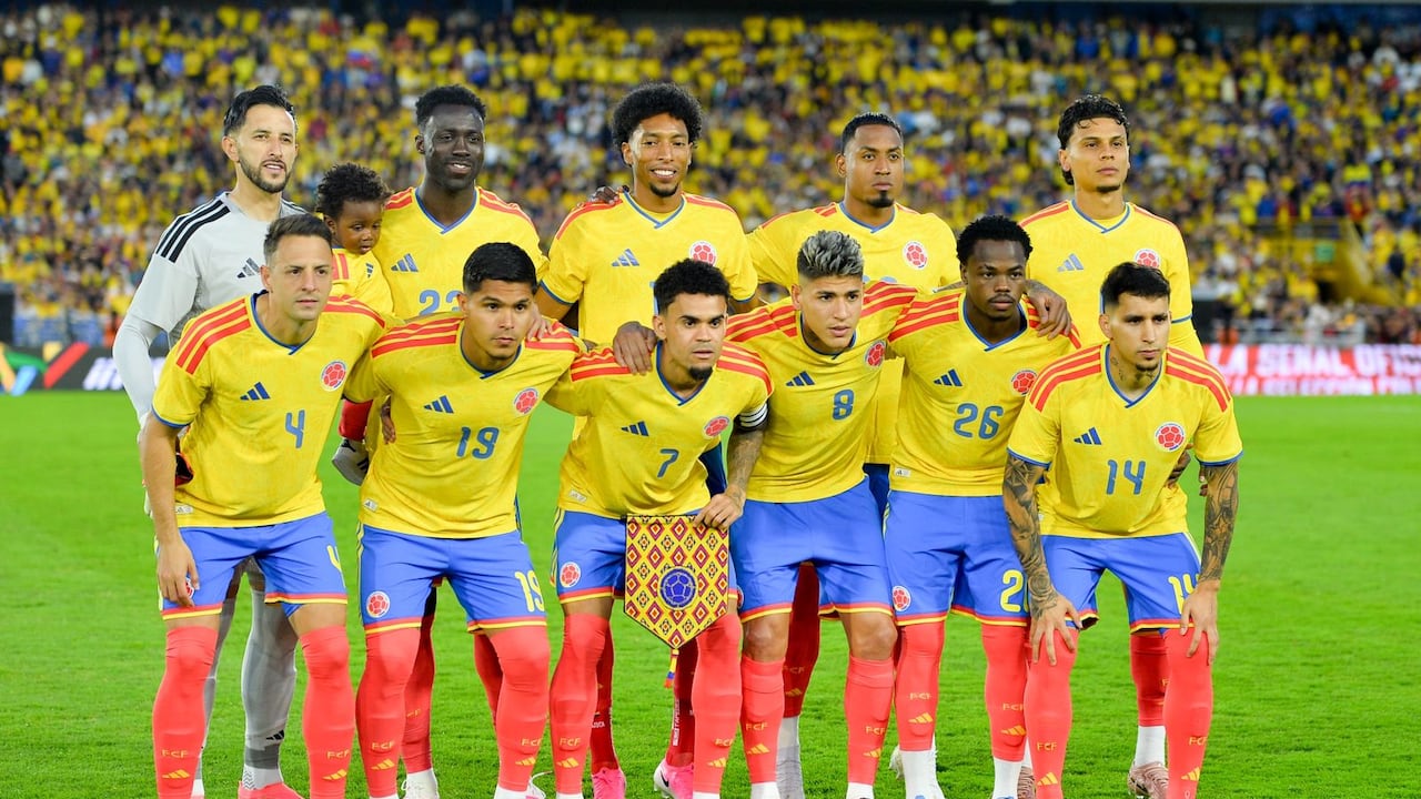Formación de la Selección Colombia en su partido ante Costa Rica.