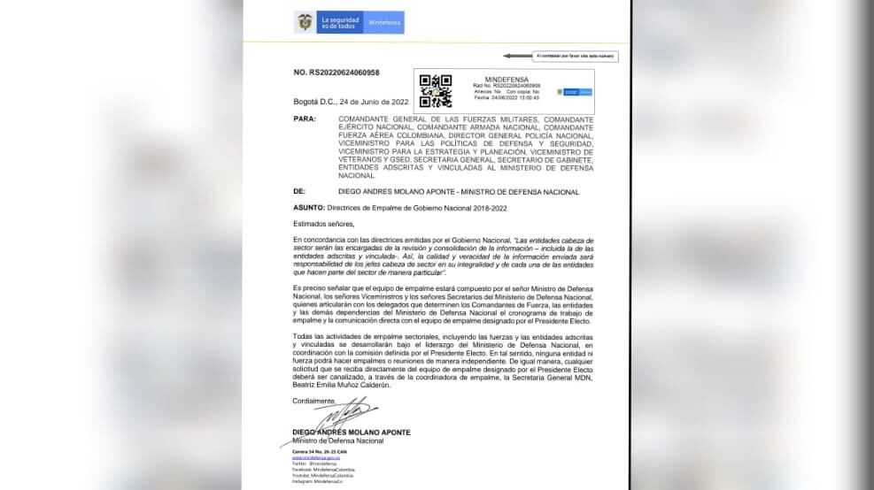 Resolución donde Mindefensa, prohíbe hacer reuniones independientes con comisión de empalme del presidente electo, Gustavo Petro.