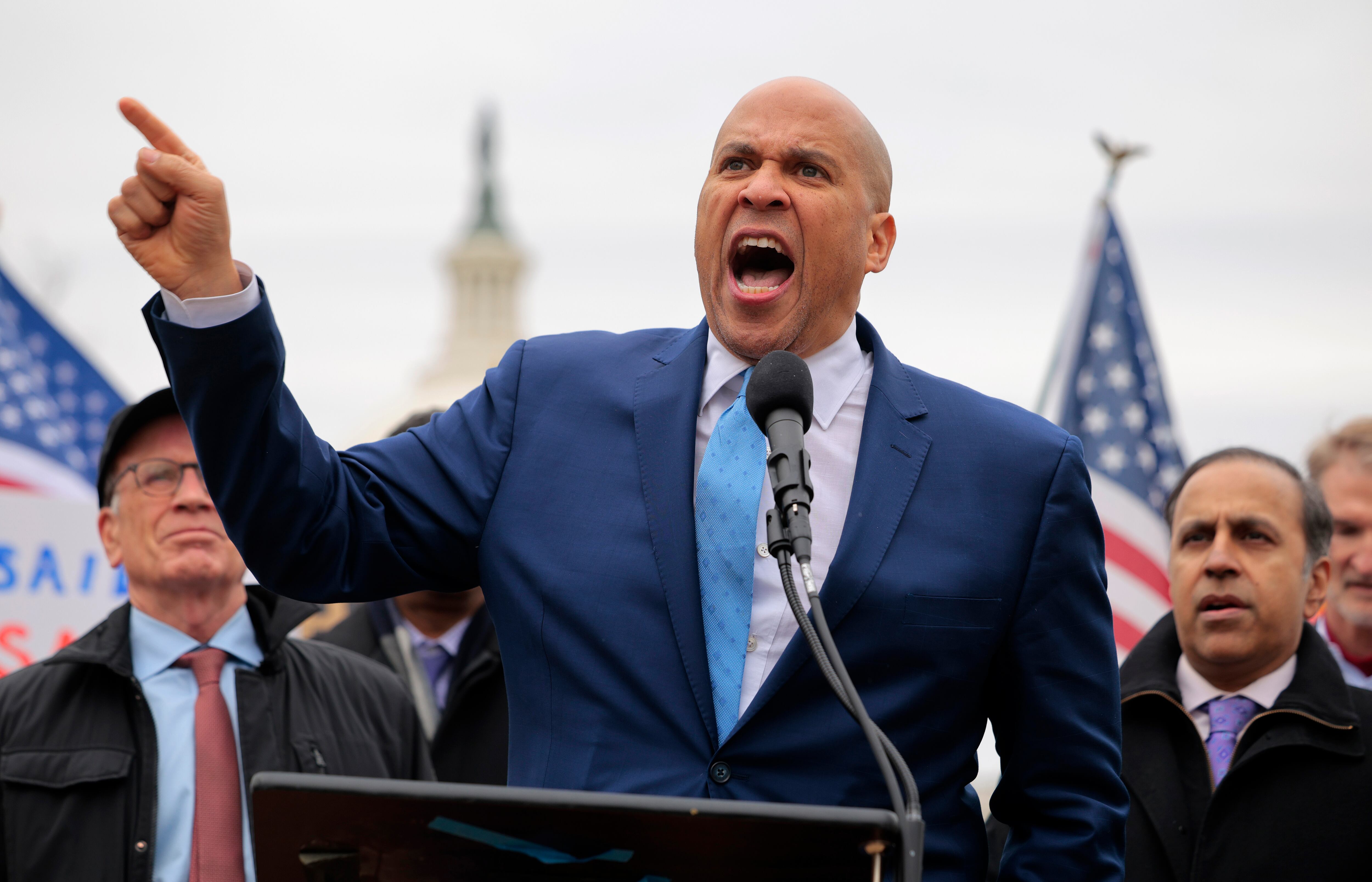 Cory Booker se ha catalogado por ser un fiel opositor a Donald Trump